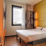 Otel Paris Porte D'orleans Montrouge
