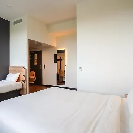 Paris Porte D'orleans Hotel 3*